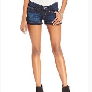 Levi’s Shortie Jean Short